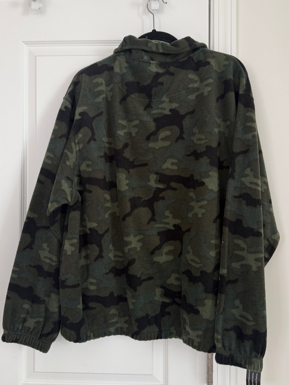 Burnside Camo Zip-Up Sweater Jacket in Olive and Black - Picture 4 of 4